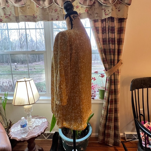 Anthropologie HD in Paris Blouse Size 6p - Picture 4 of 6